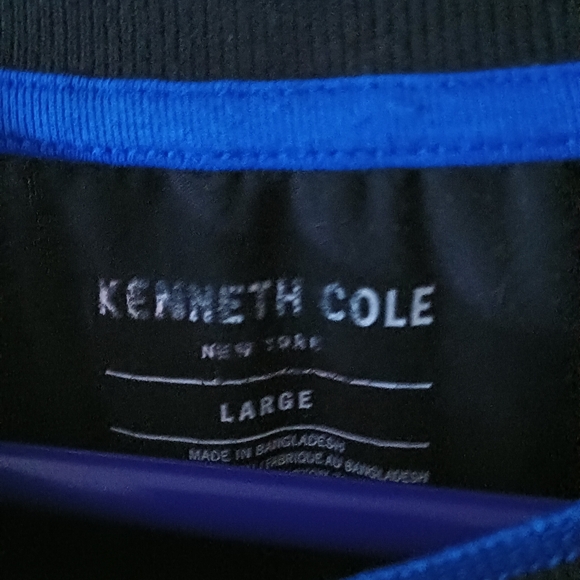 Kenneth Cole t-shirt - Picture 2 of 2